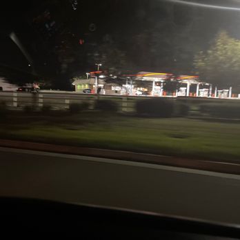76 - Outside - Gas Stations Near Me - Lebec, California