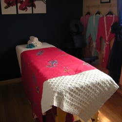 Belle Massage Therapy - Our relaxing and peaceful Treatment Room