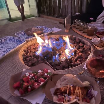 SoCal Vibes - food & fire pit perfection - New American Near Me - Los Angeles, California SoCal Vibes - food & fire pit perfection - New American Near Me - Los Angeles, California