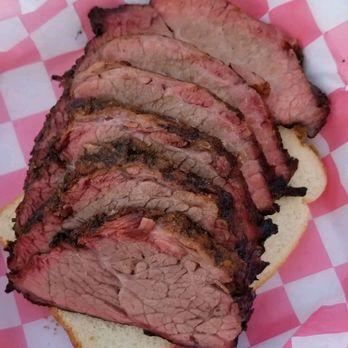 Smoky Dunks - Brisket - Barbeque Near Me - Topeka, Kansas Smoky Dunks - Brisket - Barbeque Near Me - Topeka, Kansas