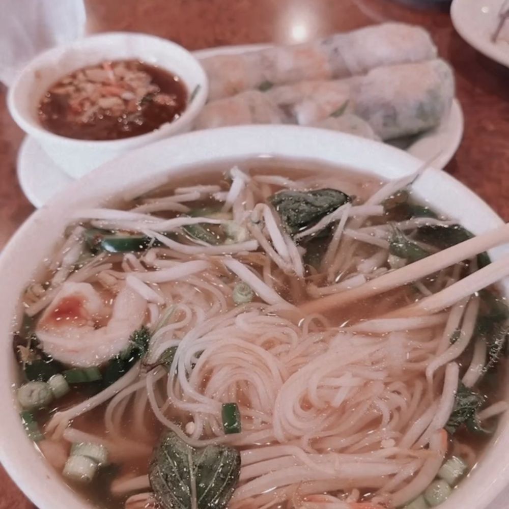 Pho So 1 - Spring rolls with shrimp pho - Vietnamese Near Me - Simi Valley, California Pho So 1 - Spring rolls with shrimp pho - Vietnamese Near Me - Simi Valley, California