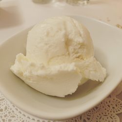 Bistro Maison - Simple housemade scoop from #bistromaison