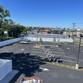 Early Bird Laundromat - 36 car private lot for laundromat only! - Laundromat Near Me - Fairview, New Jersey Early Bird Laundromat - 36 car private lot for laundromat only! - Laundromat Near Me - Fairview, New Jersey