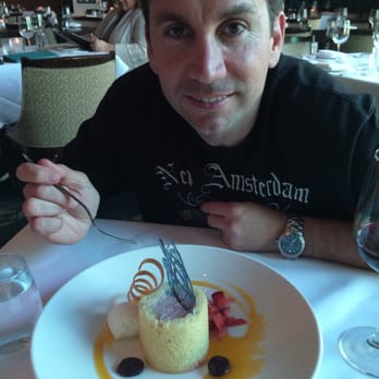 Belvedere Room - Yummy - New American Near Me - Bakersfield, California