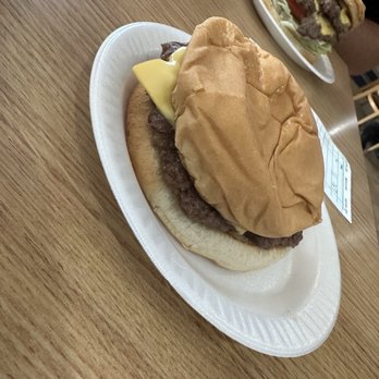 Riverside North - Cheeseburger - Burgers Near Me - Charlottesville, Virginia Riverside North - Cheeseburger - Burgers Near Me - Charlottesville, Virginia