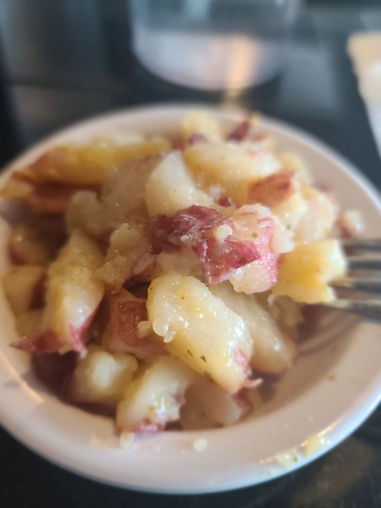 The Full Moon Oyster Bar