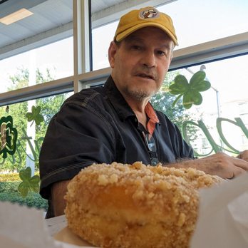 Dandee Donut Factory - Donuts Near Me - Margate, Florida