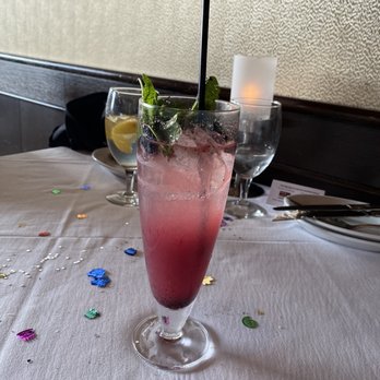 Ruth's Chris Steak House - Steakhouses Near Me - Cincinnati, Ohio