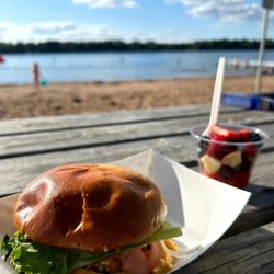 Jakes Mobile Cafe - Smash Burger and fresh fruit cup