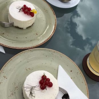 Rocco Forte Hotel de Rome - Cheesecake - Hotels Near Me - Berlin, BE