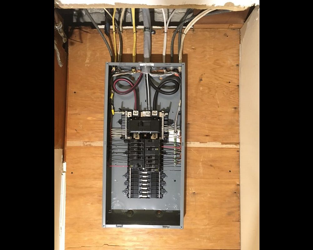 Slide of Kings Of Electrician In La Canada