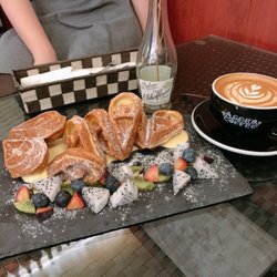 Accro Coffee - 水果窩夫 咖啡