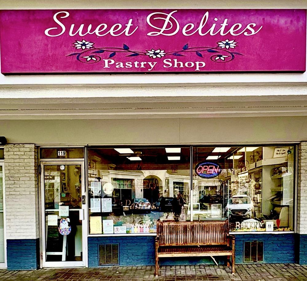 Sweet Delites Pastry Shop Logo