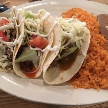 Las Velas - Steak, Chorizo, & Carnitas Tacos - Tex Mex Style - Mexican Near Me - Pittsburgh, Pennsylvania