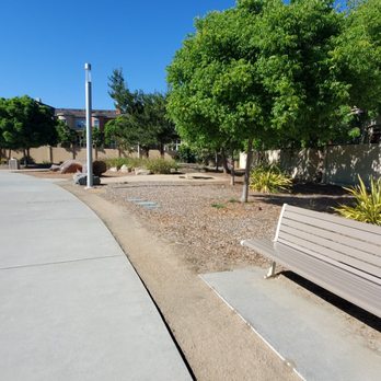 Seven Seas Park - Trail bordering park - Playgrounds Near Me - Sunnyvale, California
