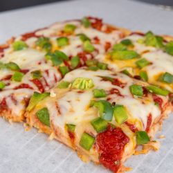 Buzzi’s Pizza