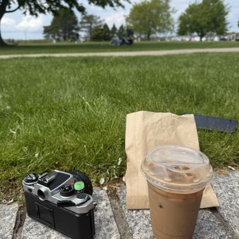 The Beehive Cafe - Coffee & Tea Near Me - Bristol, Rhode Island