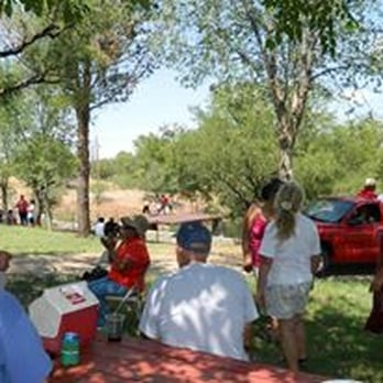 La Siesta Campgrounds - Picnic area at La Siesta Campgrounds - Hiking Near Me - Arivaca, Arizona La Siesta Campgrounds - Picnic area at La Siesta Campgrounds - Hiking Near Me - Arivaca, Arizona