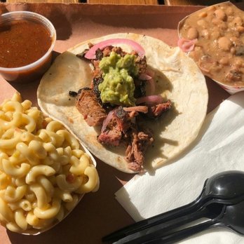 Matt's BBQ - Food Trucks Near Me - Portland, Oregon