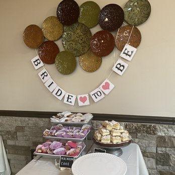 Due Amici Italian Grill - Bridal shower decoration, bring your own dessert - Italian Near Me - Cinnaminson, New Jersey Due Amici Italian Grill - Bridal shower decoration, bring your own dessert - Italian Near Me - Cinnaminson, New Jersey