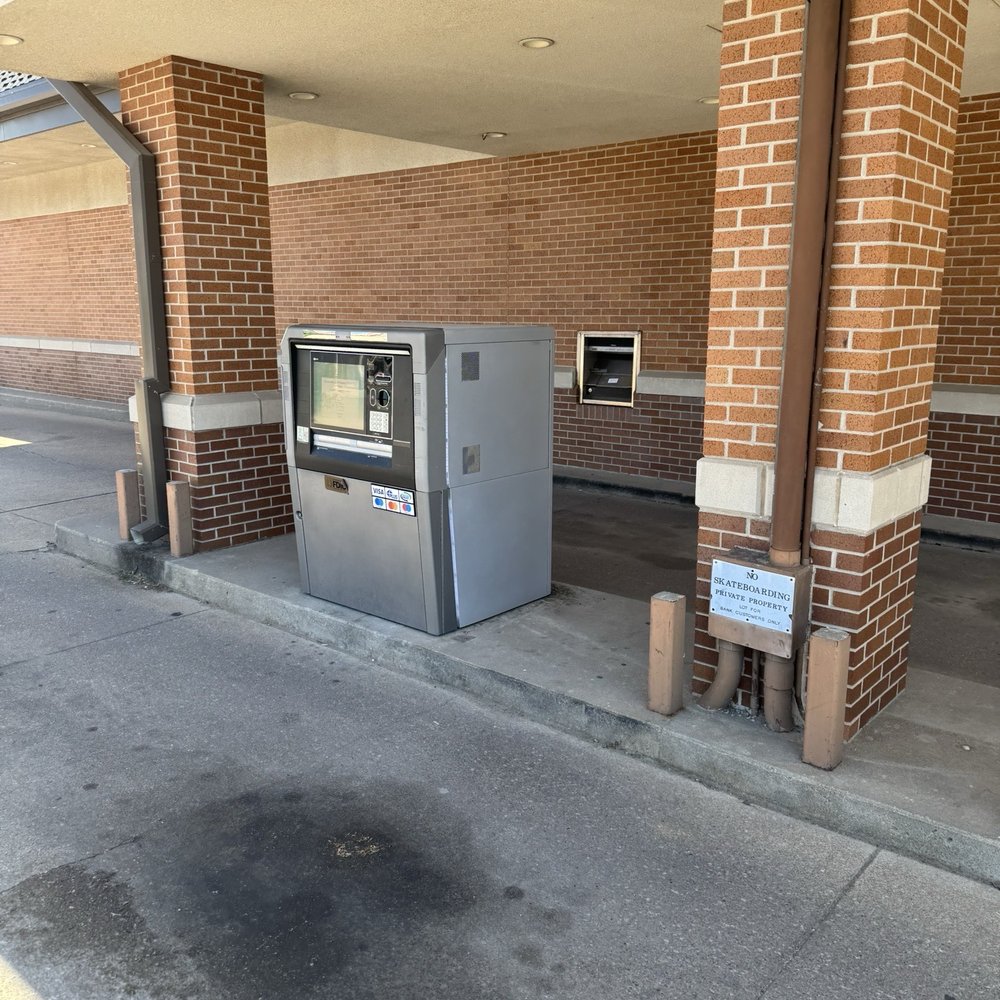 Pinnacle Bank - Banks & Credit Unions Near Me - Crete, Nebraska