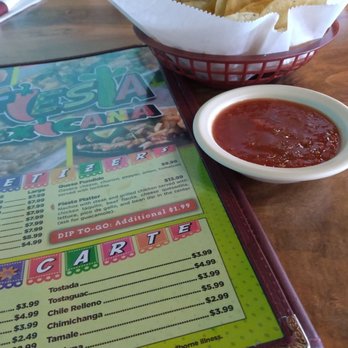 Fiesta Mexicana - Nachos and Salsa - Mexican Near Me - Tuscumbia, Alabama
