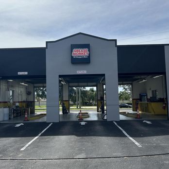 Grease Monkey - Oil Change Stations Near Me - Parrish, Florida Grease Monkey - Oil Change Stations Near Me - Parrish, Florida