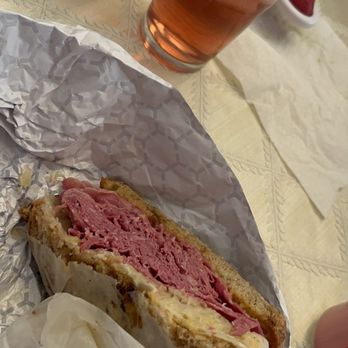 JB's Deli - Traditional Reuben - Delis Near Me - Chicago, Illinois JB's Deli - Traditional Reuben - Delis Near Me - Chicago, Illinois