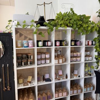HausWitch - Spiritual Shop Near Me - Salem, Massachusetts