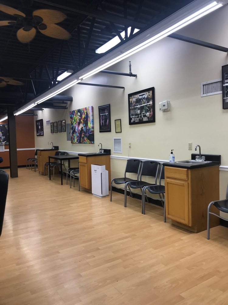 LEGENDARY CUTS UNIVERSITY Updated September 2024 410 E McCullough