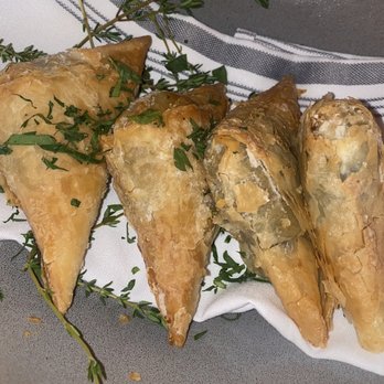 LÝRA - Spanakopitakia - Greek Near Me - Chicago, Illinois LÝRA - Spanakopitakia - Greek Near Me - Chicago, Illinois