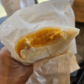 Moignet  A Social Cafe - Mango mochi - Bakeries Near Me - Las Vegas, Nevada