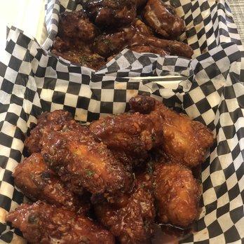Kore Chicken - Half and half chicken! Front (korean seasoned) back (honey garlic) - Korean Near Me - Markham, Ontario