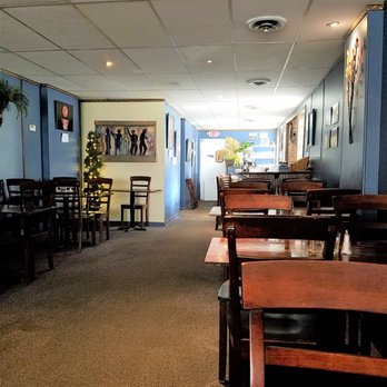 The Moonlight Cafe - dining area - New American Near Me - Vincennes, Indiana
