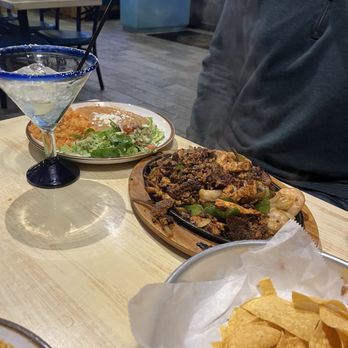 La Costa Mexican cantina - Mexican Near Me - Jacksonville, Florida