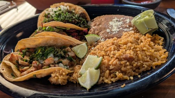 El Azteca Mexican Restaurant & Tequila Bar by null