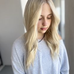 Balayage Bar & Boutique - Blonde balayage
