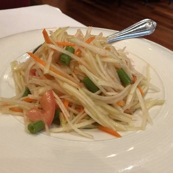 BKNY Thai Restaurant - Papaya Salad - Thai Near Me - Bayside, New York