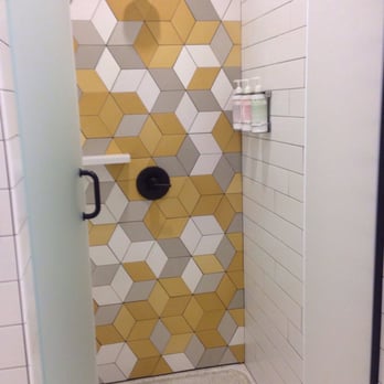 Republic Fitness - Shower stall - Gyms Near Me - Boston, Massachusetts