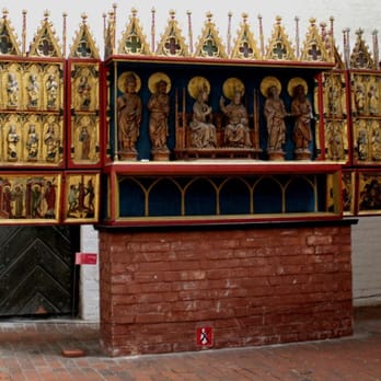 Domstift Brandenburg - Altar in einem Nebenraum - Landmarks & Historical Buildings Near Me - Brandenburg, BB