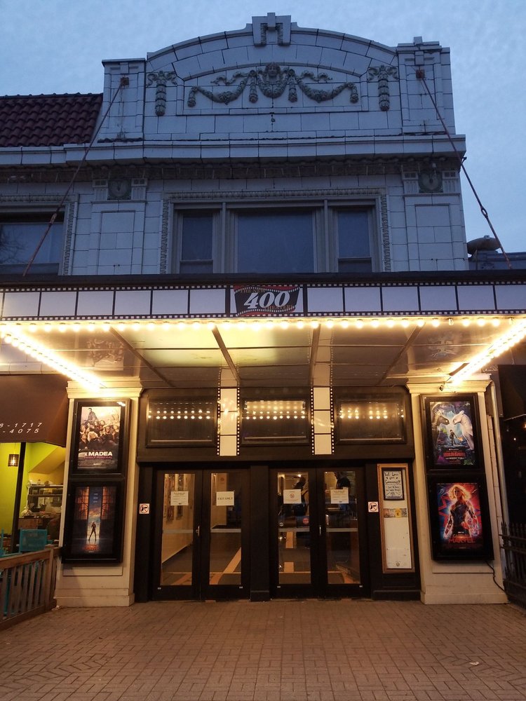 THE NEW 400 THEATERS 40 Photos & 289 Reviews Cinema 6746 N