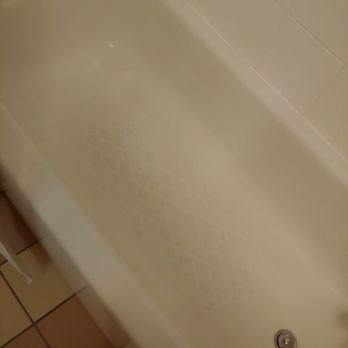 Fairfield by Marriott Inn & Suites Lawton - Dirty shower - Hotels Near Me - Lawton, Oklahoma