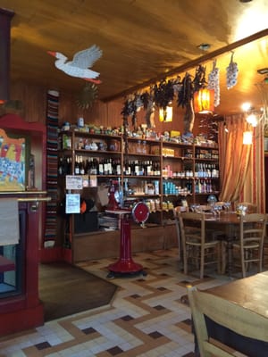 Restaurant l'Oiseau sur sa Branche by null