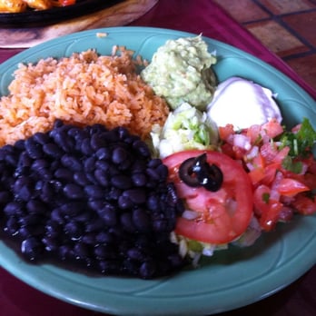 Los Amigos - Side dishes that come with fajita - Mexican Near Me - Pacific Grove, California Los Amigos - Side dishes that come with fajita - Mexican Near Me - Pacific Grove, California