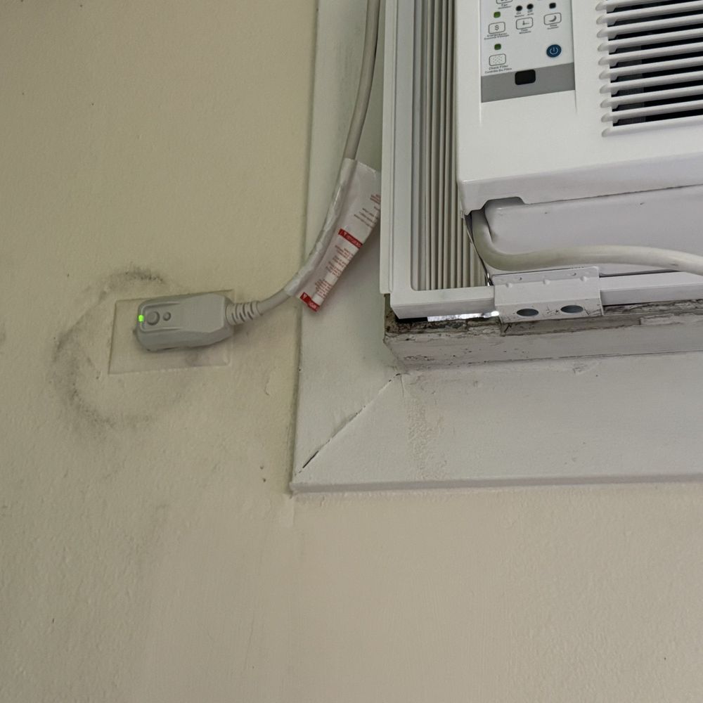 Pacific Marina Inn - Ac makes so much noise the whole time. - Hotels Near Me - Honolulu, Hawaii