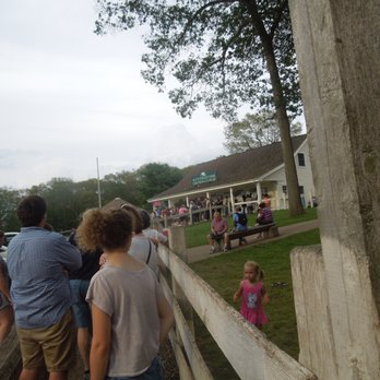 Buttonwood Farm Ice Cream - MOnster line for ice cream - Ice Cream & Frozen Yogurt Near Me - Griswold, Connecticut