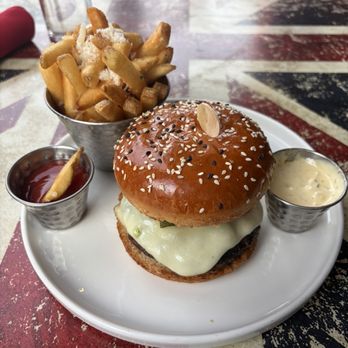 Gordon Ramsay Burger - Burgers Near Me - Las Vegas, Nevada Gordon Ramsay Burger - Burgers Near Me - Las Vegas, Nevada