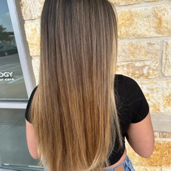 Evolve Salon - Hair Stylists Near Me - San Antonio, Texas