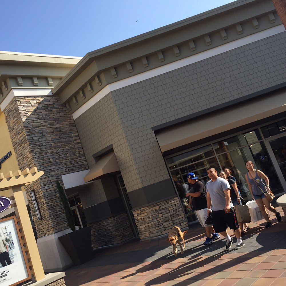 Tory Burch Outlet - Women's Clothing Near Me - Livermore, California Tory Burch Outlet - Women's Clothing Near Me - Livermore, California