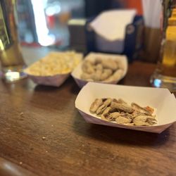Thirsty Moose Bar & Grill - Peanuts and Popcorn free can't go wrong.